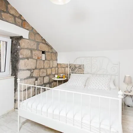 Heart Of - One-bedroom With Terrace *